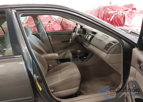 2005 Toyota Camry Le from USA, damaged, VIN 4T1BE30K15U511922